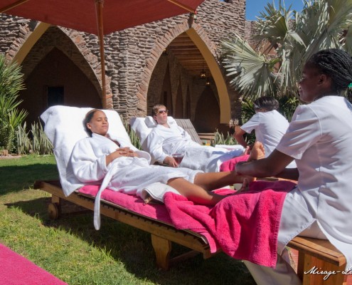 pool_foot_massage